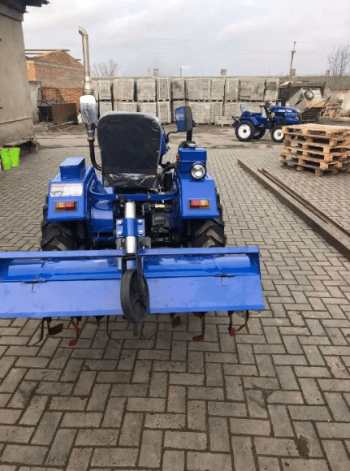 Трактор ЗУБР Т-25 Фреза і плуг в комплекті Мото міні трактор мини ZUBR