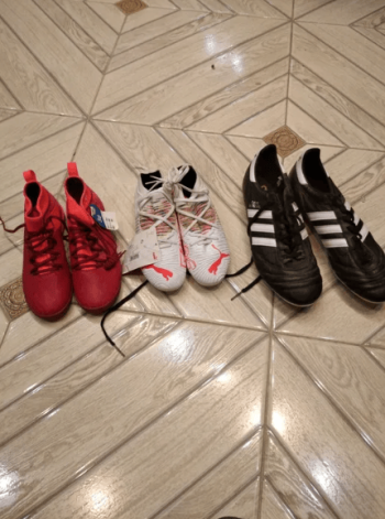 Бутцы футбольные.