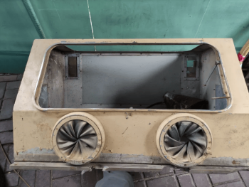 Бокс/шкаф для пескоструя.