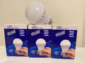 Аккумуляторная лампочка. Аварийное освещение