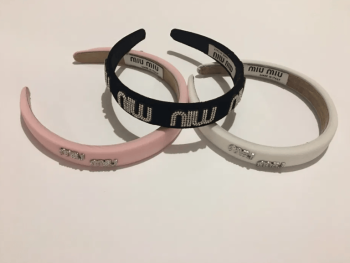 Обруч в стилі miu miu