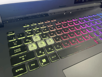 Новый ROG Strix G17 G713RM-LL055 Rtx3060 Ryzen 7-6800H| LCD:17,3' WQH