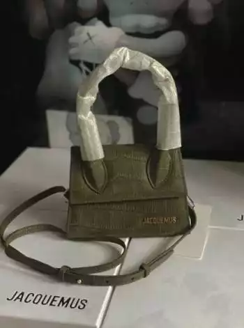 Сумка Jacquemus Chiquito