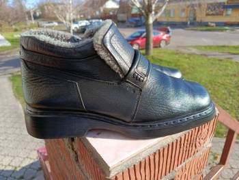 Комфортні зимові черевики Rieker