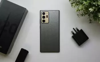 Захисна плівка brushed aluminium на задню панель  частину смартфона SAMSUNG XIAOMI VIVO BLACKVIEW HONOR REALME TECNO LG