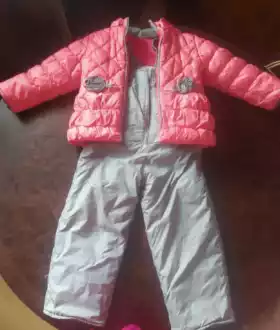 Зимний комбинезон для девочки