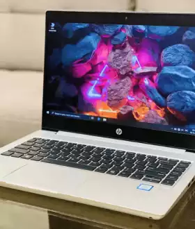 HP ProBook /Full HD/IPS/i7-8565U/4.6 GHz/8 ГБ/SSD 256/UHD Graphics 620