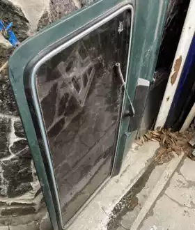 Задня ляда ваз 2104