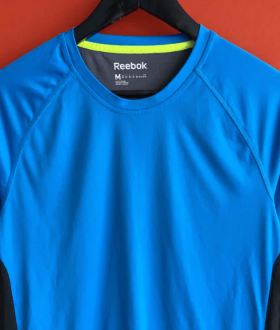 Reebok Оригинал мужская футболка размер M Б У