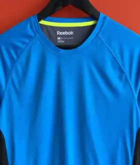 Reebok Оригинал мужская футболка размер M Б У