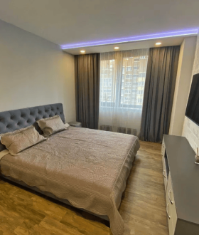 New York Антоновича 74 2 роздільні кім