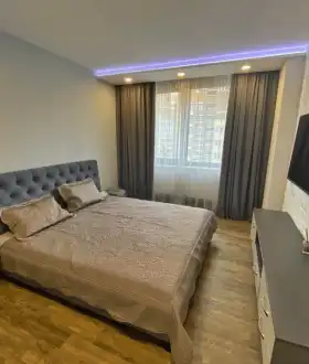 New York Антоновича 74 2 роздільні кім