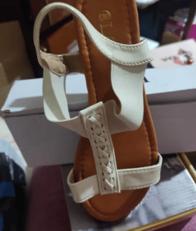 Продам женские босоножки