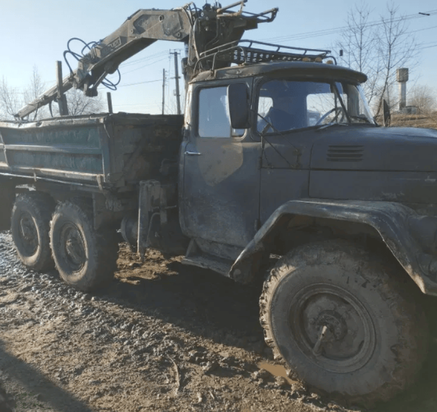 ЗІЛ 131 з маніпулятором