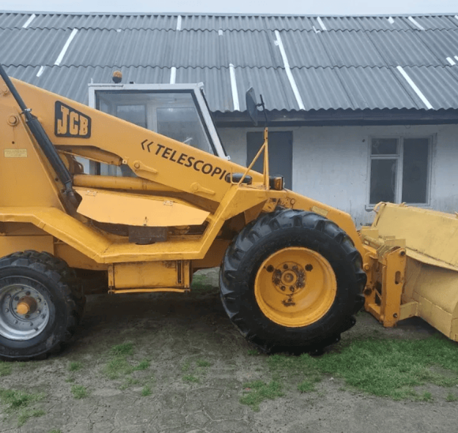 Телескопiчний погрузчик JCB продам