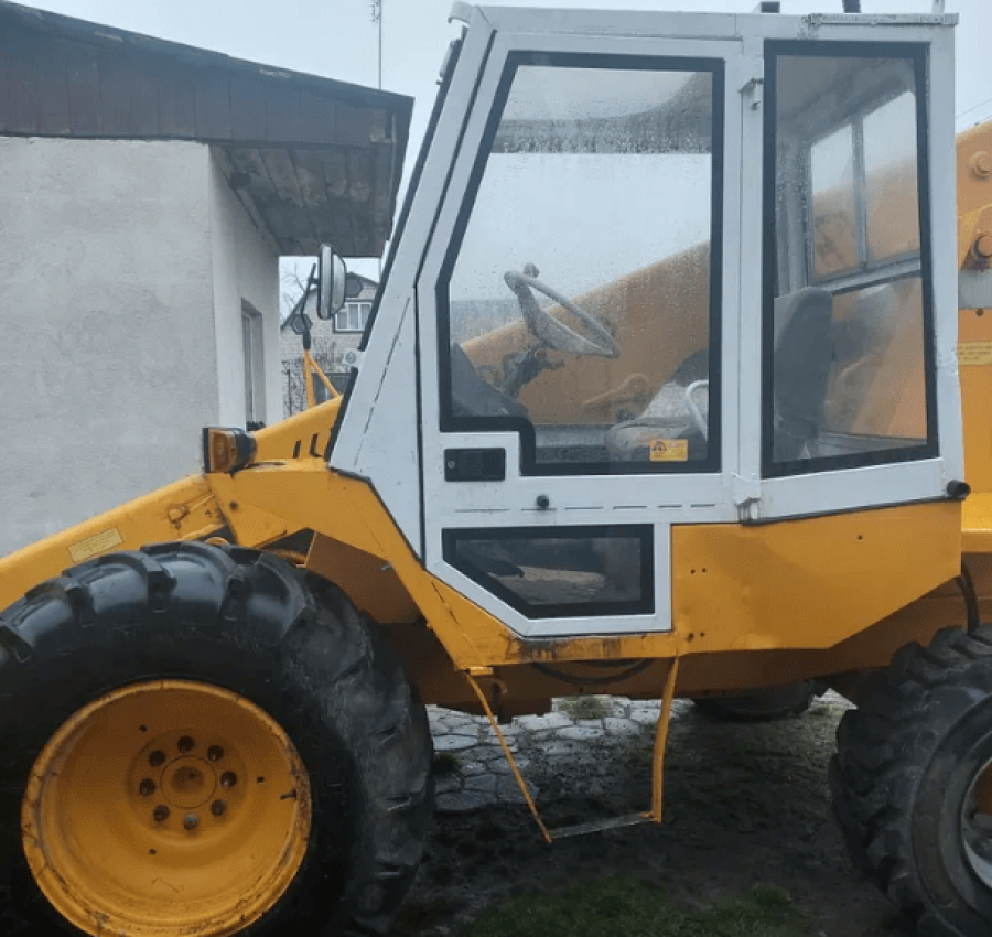 Телескопiчний погрузчик JCB продам 3