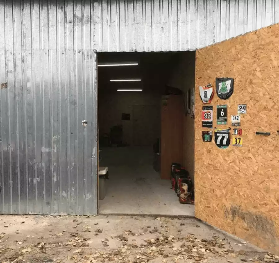 Продам гараж 3,310м на Оболоні, утеплений, скважина, зона для барбекю 4