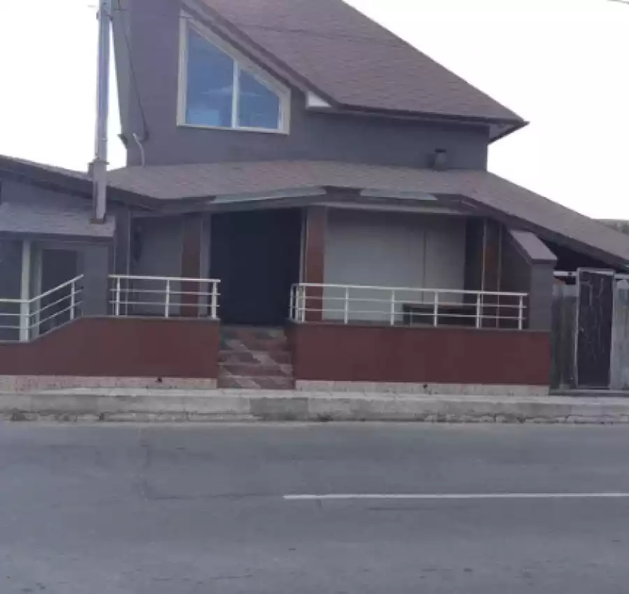 Продам будиноккомерційний об’єкт 2