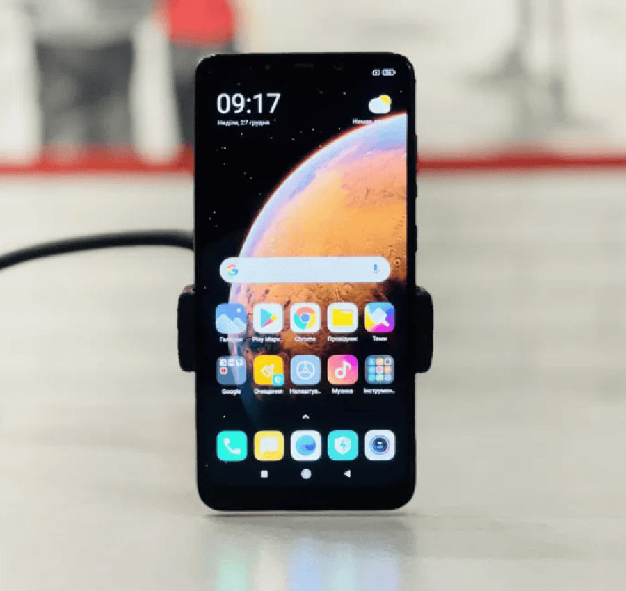 Мобильный телефон Pocophone F1 664Gb
