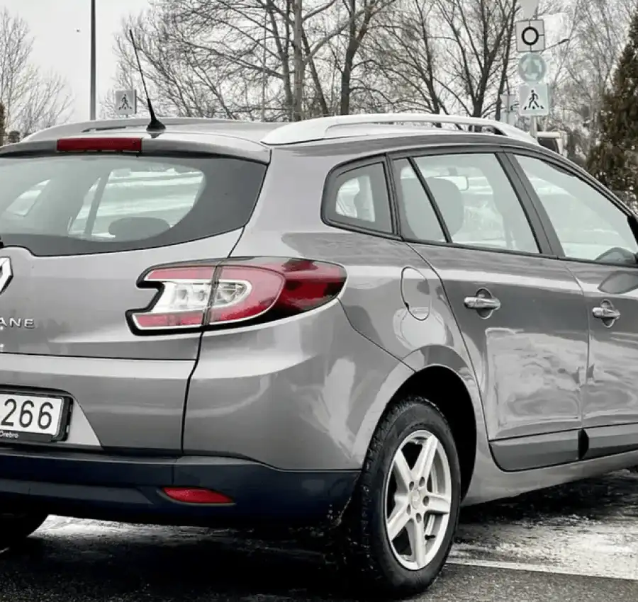 Renault Megan 2011 Рено Меган 4