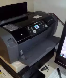 Фотопринтер EPSON Stylus Photo R240, принтер цветной струйный