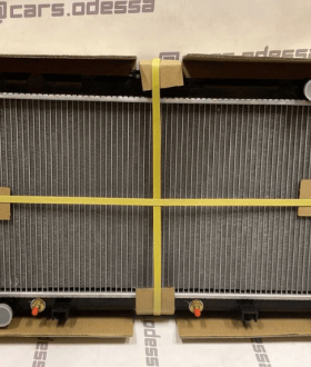 Радиатор двигателя Nissan Primera 1996-2002 1.6/2.0 АВТОМАТ