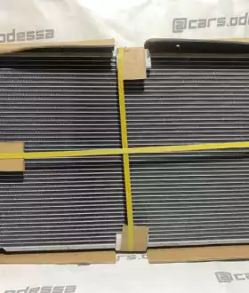 Радиатор двигателя Opel Omega 1994