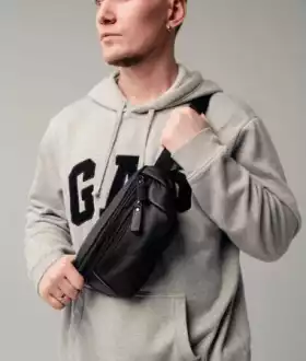 Мужская кожаная бананка поясная / на пояс / через плечо 007