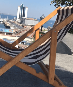 Шезло нги. кресло деревянный. Лежак для отдыха. Стул раскладной.