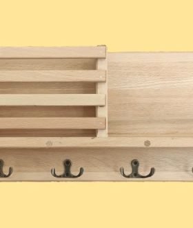 Ключница из Дерева, Ключниця з дерева