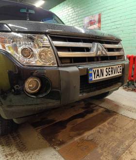 Установка парктроников на Позняках. Левый берег Киев