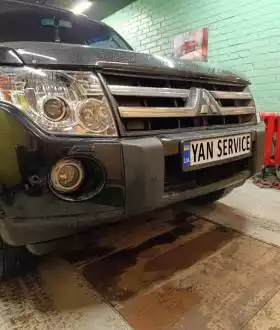 Установка парктроников на Позняках. Левый берег Киев