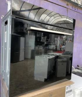 Електрична вмонтована піч Бу духовка з піролізом