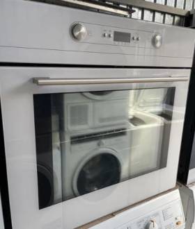 Електро плита біленька Бу