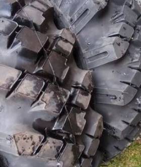 Нова шина для авто ЗІЛ-131 12.00.20 камера та фліпер