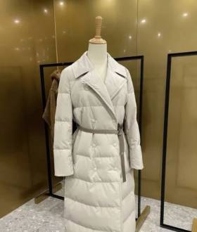 Пуховик maxmara с норковым капюшоном