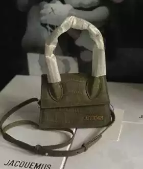 Сумка Jacquemus Chiquito