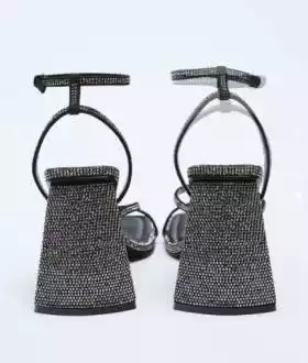 Босоножки Zara