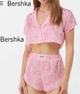 Чудовий прдарунок Bershka атласна піжама шорти і топ p.хs -s р.м-l