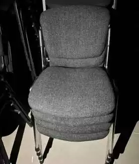 РОЗПРОДАЖ офісу стільці монітори дошки маркерні крісла столи