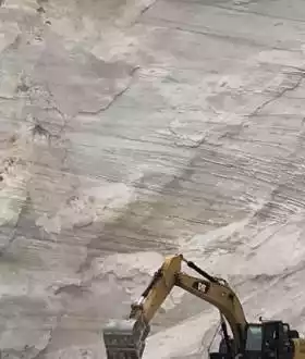 Пісок (будь-який), щебень (будь-який), відсів, чорнозем, глина, торф.