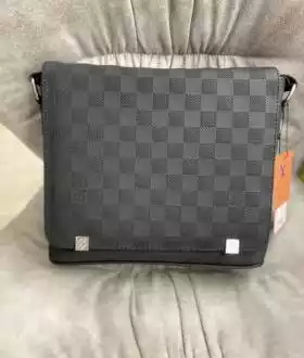 Мужская сумка мессенеджер через плечо Louis Vuitton Луи Виттон