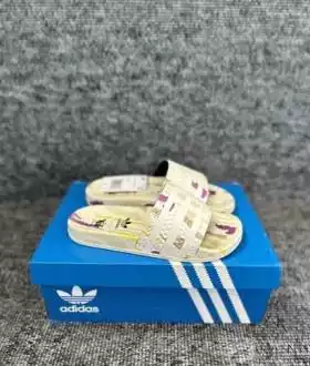 Шлепанцы Adidas