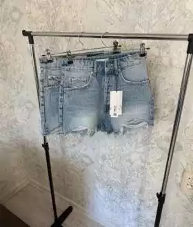 Джинсовые шорты Zara