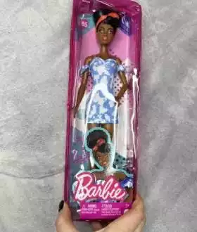 Кукла Барбі