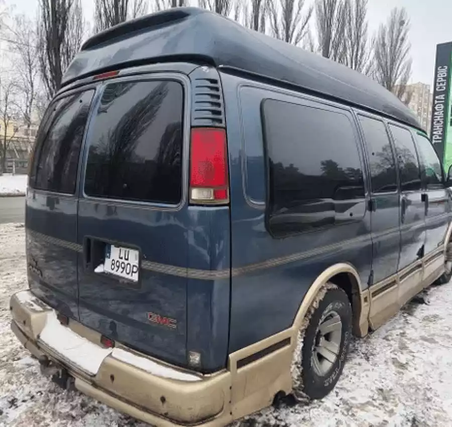 Chevrolet Express & GMC Savana 3