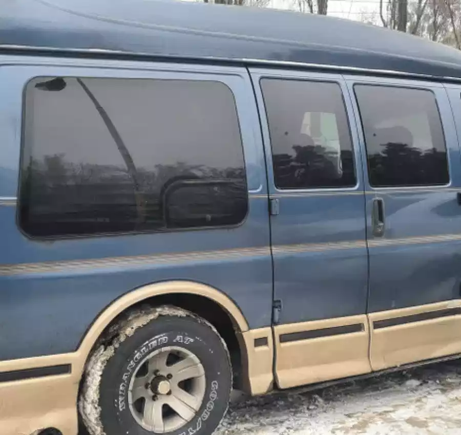Chevrolet Express & GMC Savana 4