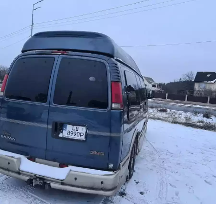 Chevrolet Express & GMC Savana 9