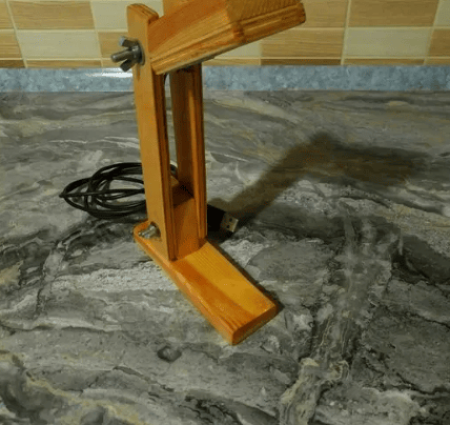 Мебель Лампа настольная деревянная, работает от Power Bank 2