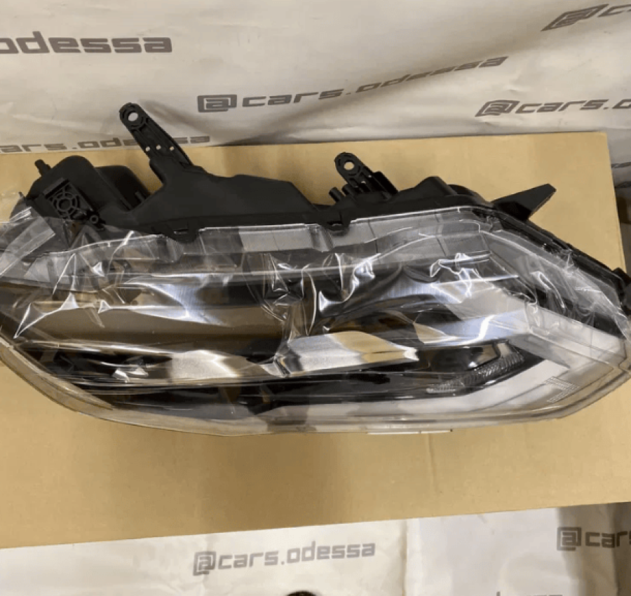 Фары передние Full Led Nissan Rogue 2017 3